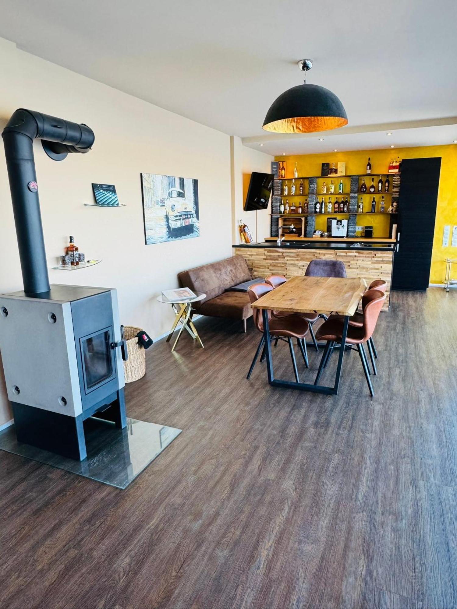 UrmitzRhein Lounge公寓 外观 照片