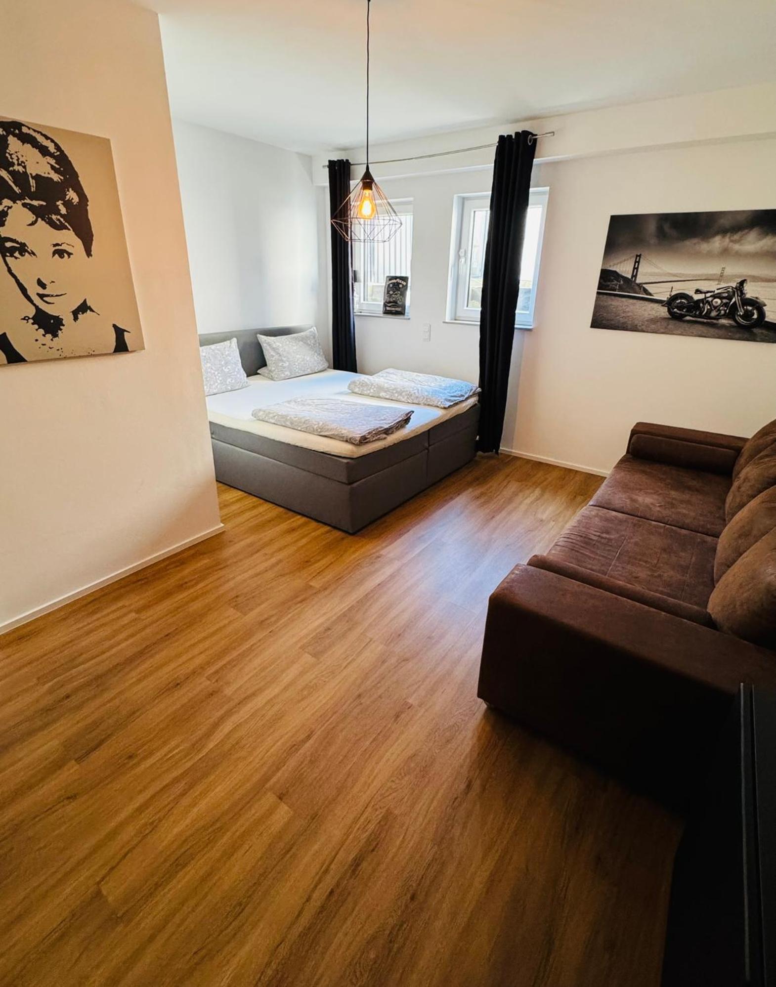 UrmitzRhein Lounge公寓 外观 照片